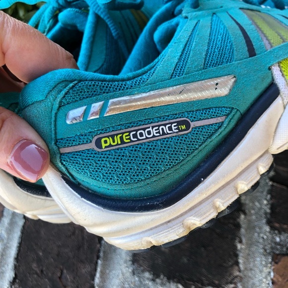 Brooks "PURE CADENCE" blue and white athletic shoes size 7.5 - Picture 3 of 9